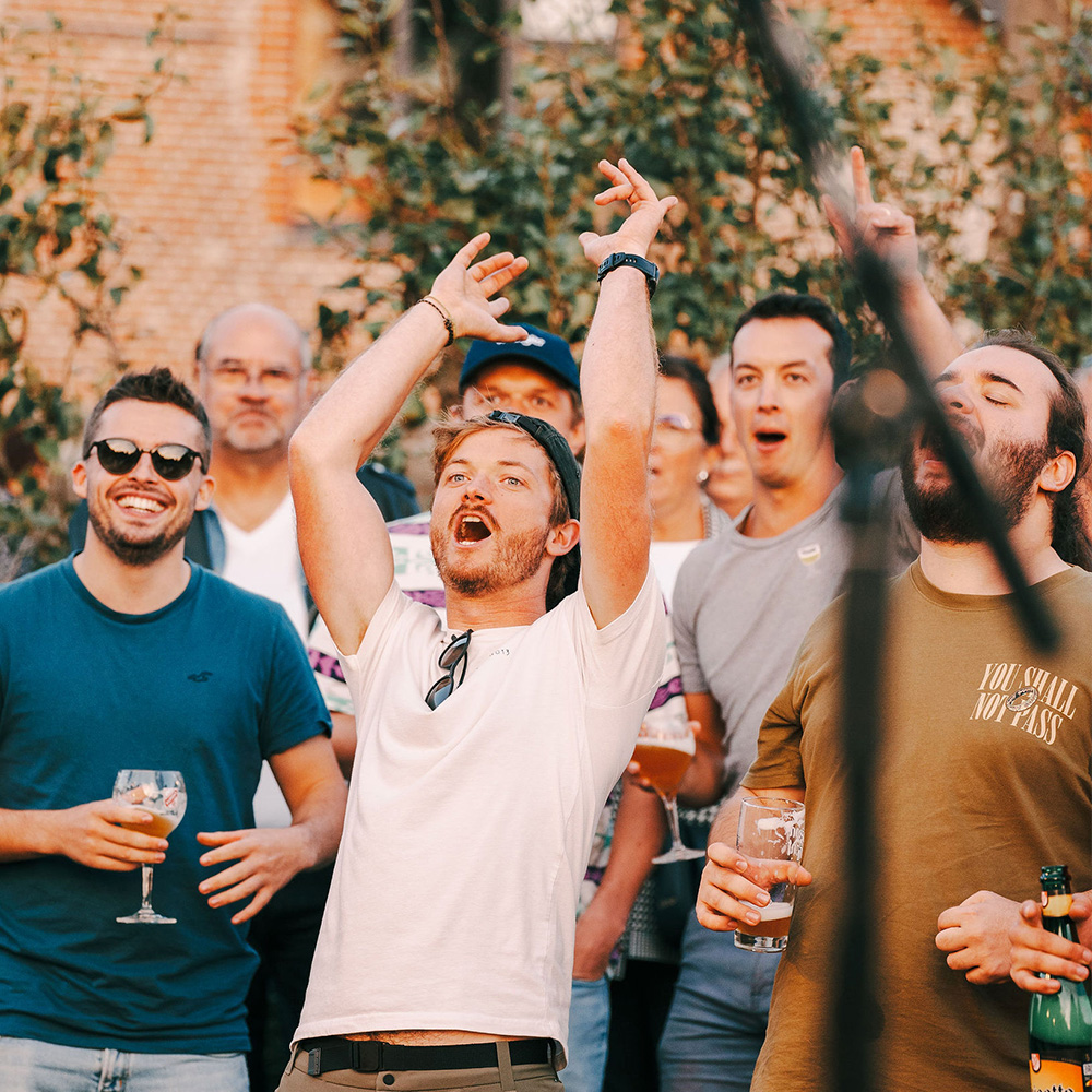 fete Jeunes gens faisant la fête